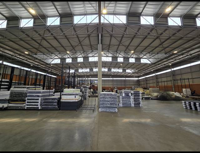 2,889M² WAREHOUSE TO LET IN COSMO BUSINESS PARK